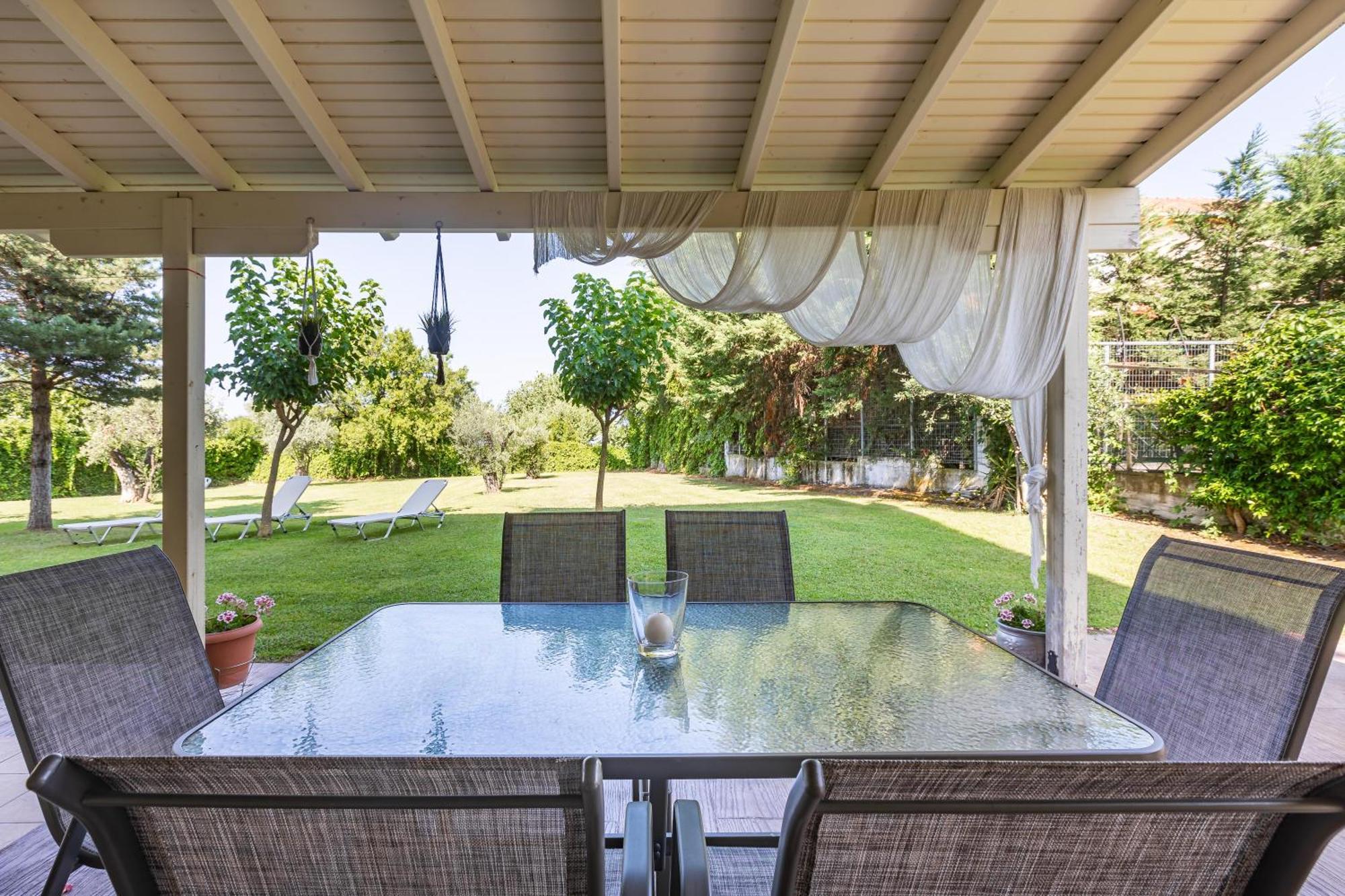 The Olympus Garden Beach House لِتوخورو المظهر الخارجي الصورة
